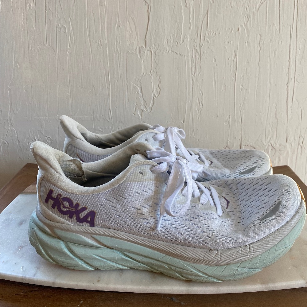 Hoka Women’s Clifton 8